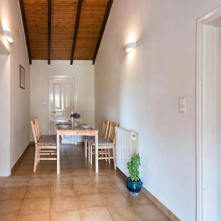 The Roof Family Apartment Alepou Exterior foto
